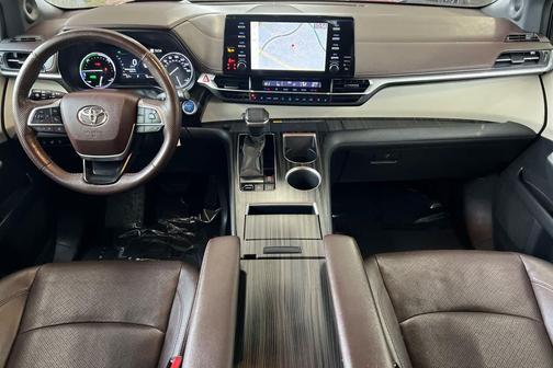 2021 Toyota Sienna Platinum