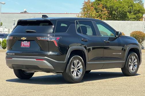 Mosaic Black Metallic 2025 Chevrolet Equinox 1LT