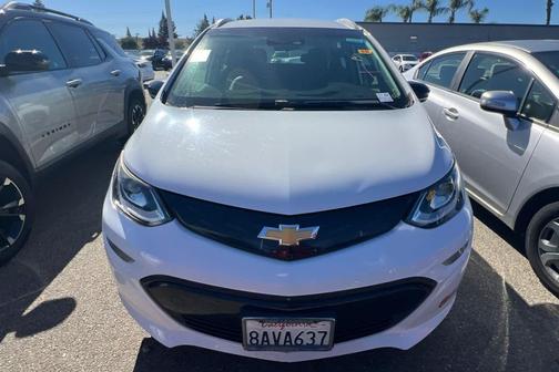 Summit White 2017 Chevrolet Bolt EV Premier