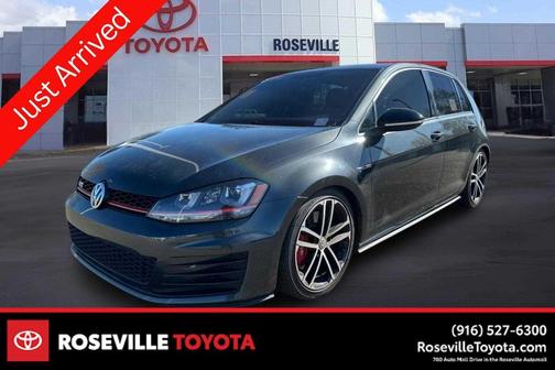 2017 Volkswagen Golf GTI 2.0T S 4-Door