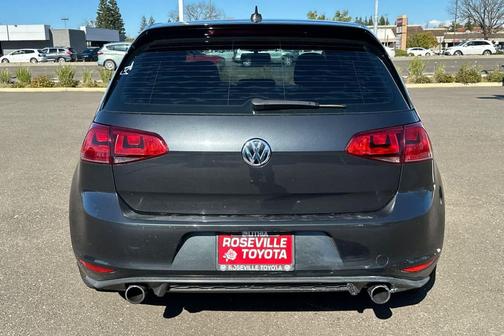 2017 Volkswagen Golf GTI 2.0T S 4-Door