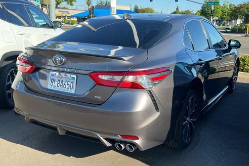 Predawn Gray Mica 2019 Toyota Camry SE