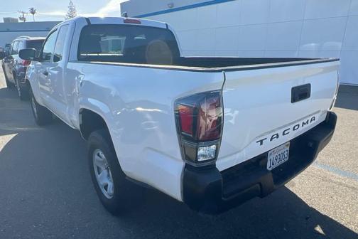 White 2022 Toyota Tacoma SR