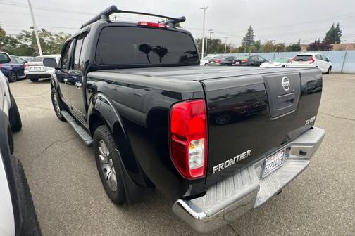 2011 Nissan Frontier SL