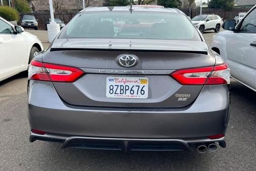 2019 Toyota Camry SE