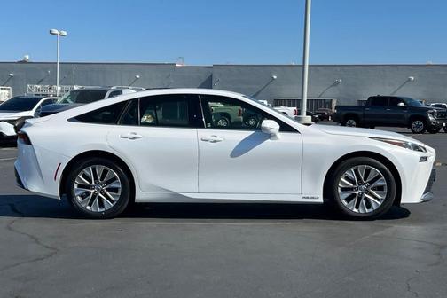 2022 Toyota Mirai Base