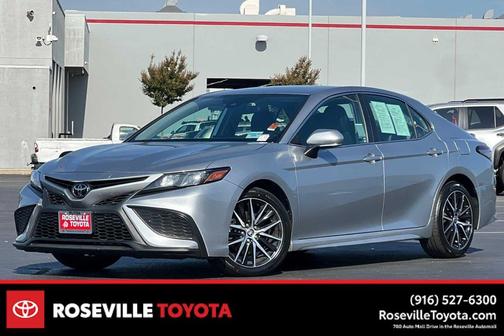 2022 Toyota Camry SE