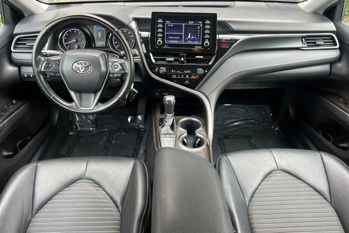 Predawn Gray Mica 2022 Toyota Camry SE