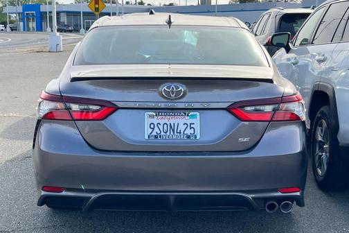 Predawn Gray Mica 2022 Toyota Camry SE