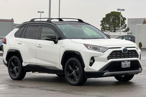 Blizzard Pearl w/Black Roof 2019 Toyota RAV4 Hybrid SE