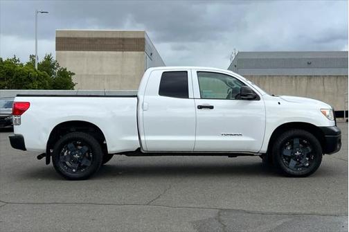 2013 Toyota Tundra Grade
