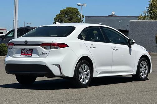 Ice Cap 2023 Toyota Corolla Hybrid LE