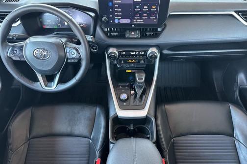 2023 Toyota RAV4 Hybrid SE