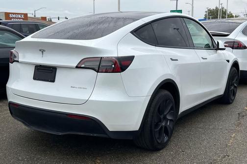 2023 Tesla Model Y Long Range Dual Motor All-Wheel Drive