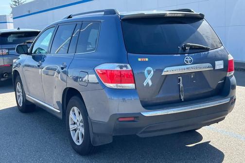 2013 Toyota Highlander SE