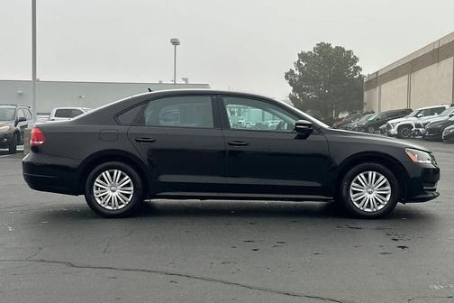 2015 Volkswagen Passat 1.8T Auto S