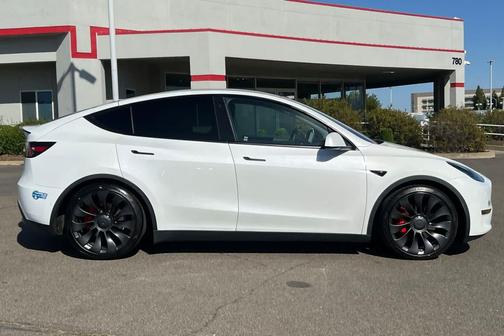 Pearl White Multi-Coat 2020 Tesla Model Y Performance Dual Motor All-Wheel Drive