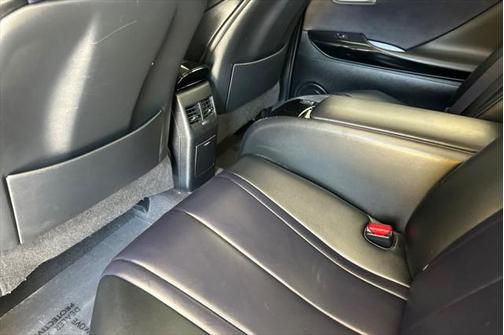 2017 Toyota Mirai Base