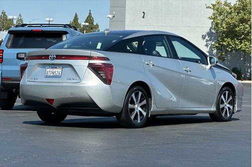 2017 Toyota Mirai Base