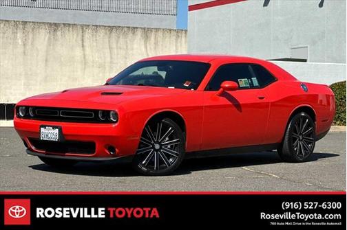 2016 Dodge Challenger SXT