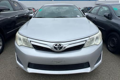Classic Silver Metallic 2012 Toyota Camry LE