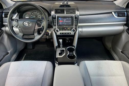 Classic Silver Metallic 2012 Toyota Camry LE