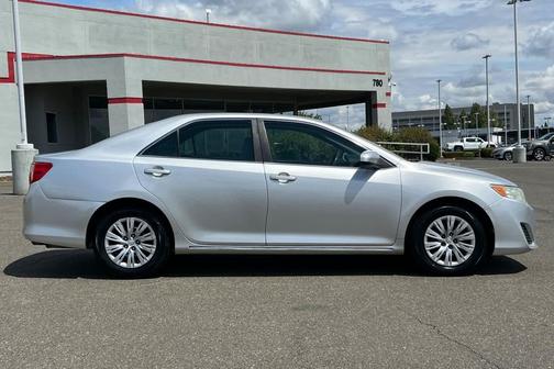 Classic Silver Metallic 2012 Toyota Camry LE