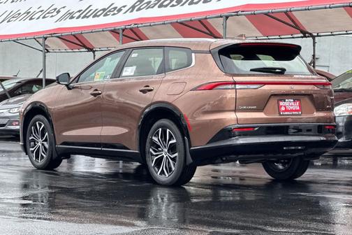 2026 Toyota Crown Signia XLE