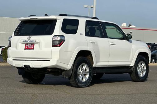 2024 Toyota 4Runner SR5