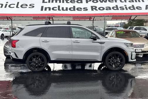 2023 Kia Sorento SX
