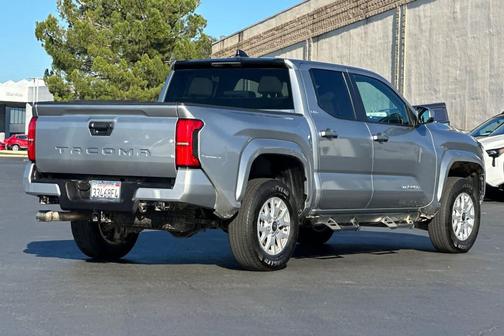 2025 Toyota Tacoma SR5