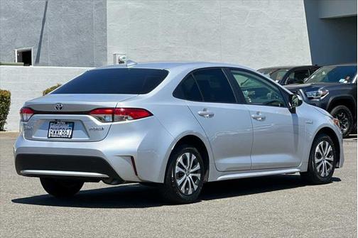 Classic Silver Metallic 2021 Toyota Corolla Hybrid LE