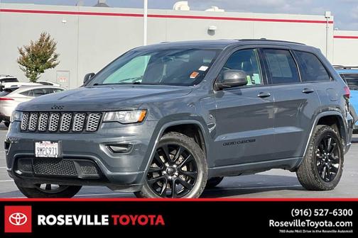 2017 Jeep Grand Cherokee Altitude