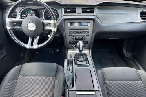 2014 Ford Mustang V6