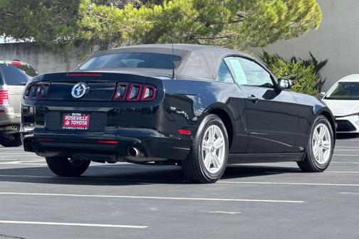 2014 Ford Mustang V6