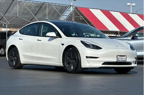 2022 Tesla Model 3 Long Range