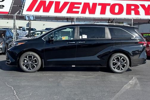 2026 Toyota Sienna Platinum
