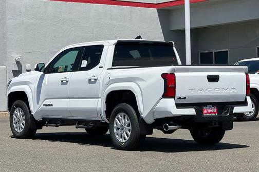Ice Cap 2026 Toyota Tacoma SR5