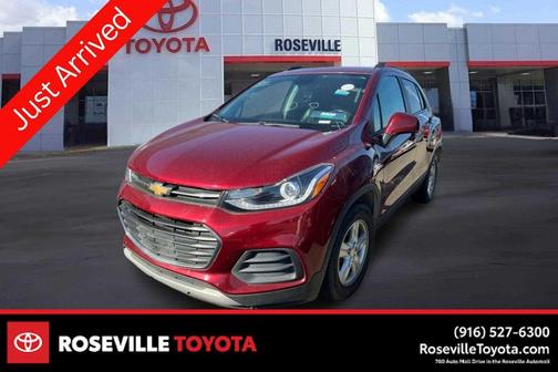 Crimson Metallic 2022 Chevrolet Trax LT