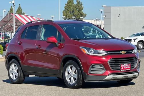 Crimson Metallic 2022 Chevrolet Trax LT