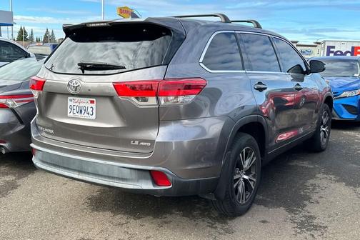 2019 Toyota Highlander LE Plus