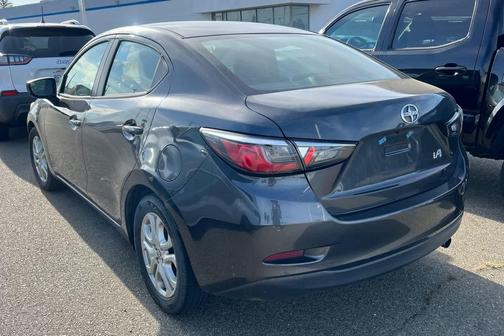 Graphite 2016 Scion iA 4dr Sdn Man