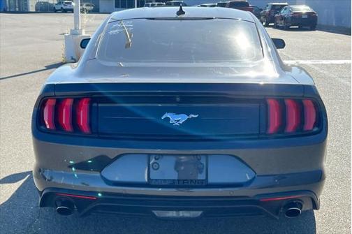 2022 Ford Mustang EcoBoost