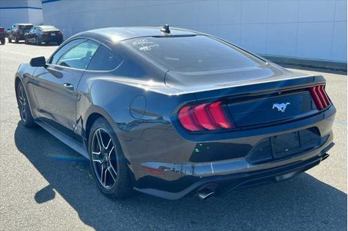 2022 Ford Mustang EcoBoost