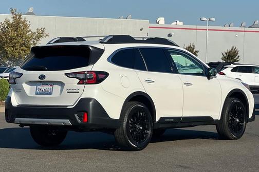 2022 Subaru Outback Touring XT