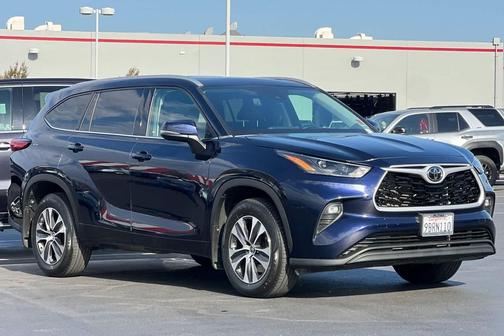 2022 Toyota Highlander XLE