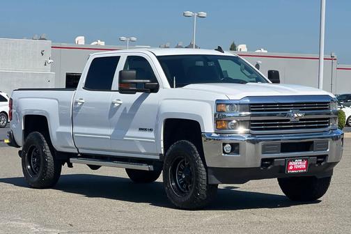 Summit White 2015 Chevrolet Silverado 2500 LT