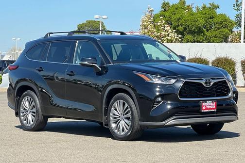 2023 Toyota Highlander Platinum