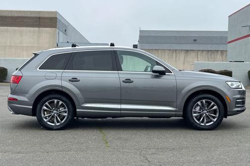 2017 Audi Q7 2.0T Premium