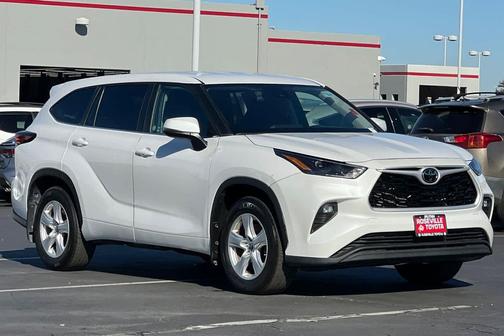 2024 Toyota Highlander XLE